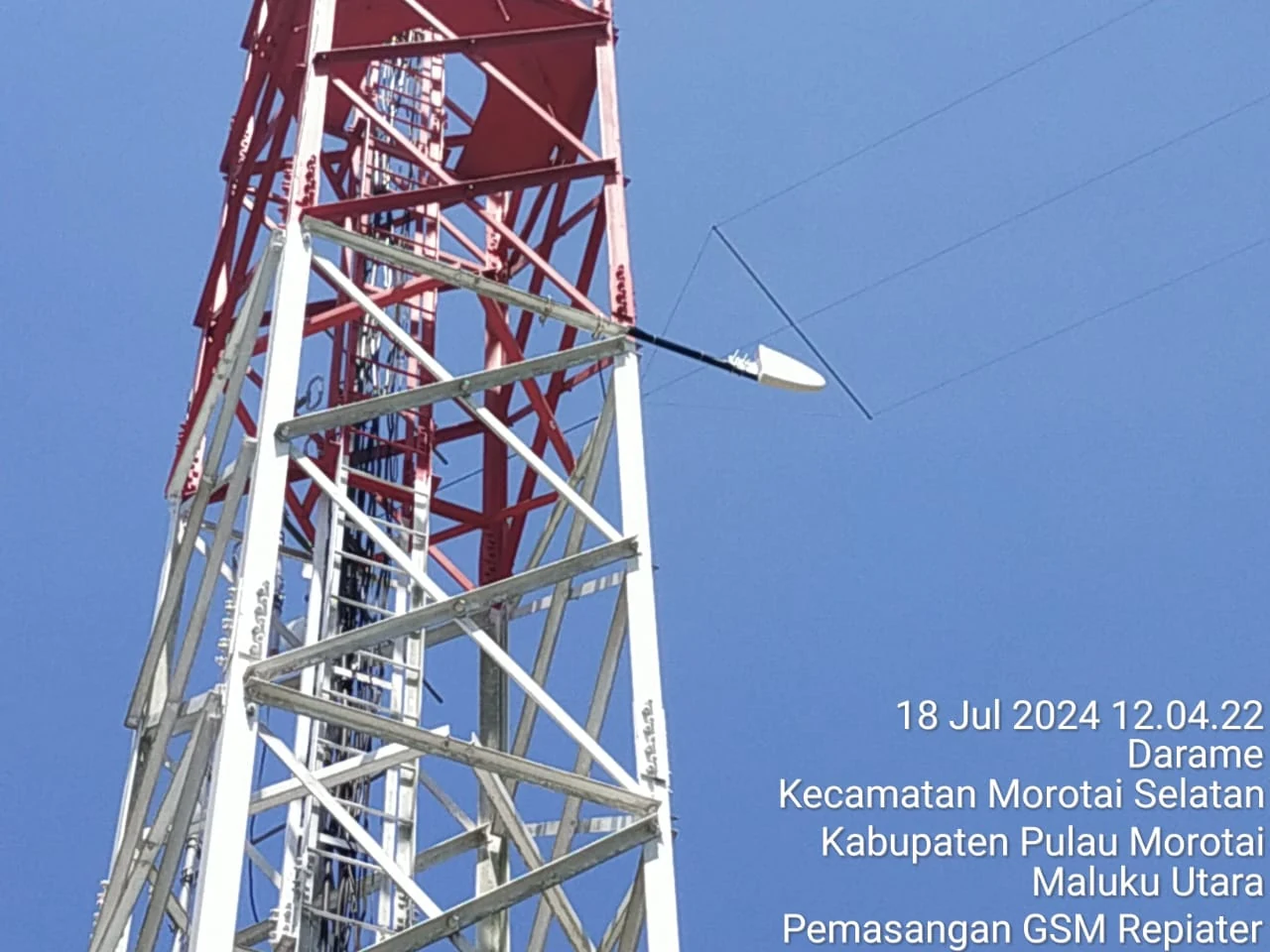 Pemasangan Alat Penguat Sinyal hp ponsel resmi bersertifikat Extra Signal di markas TNI AD Pulau Morotai Maluku Utara 3