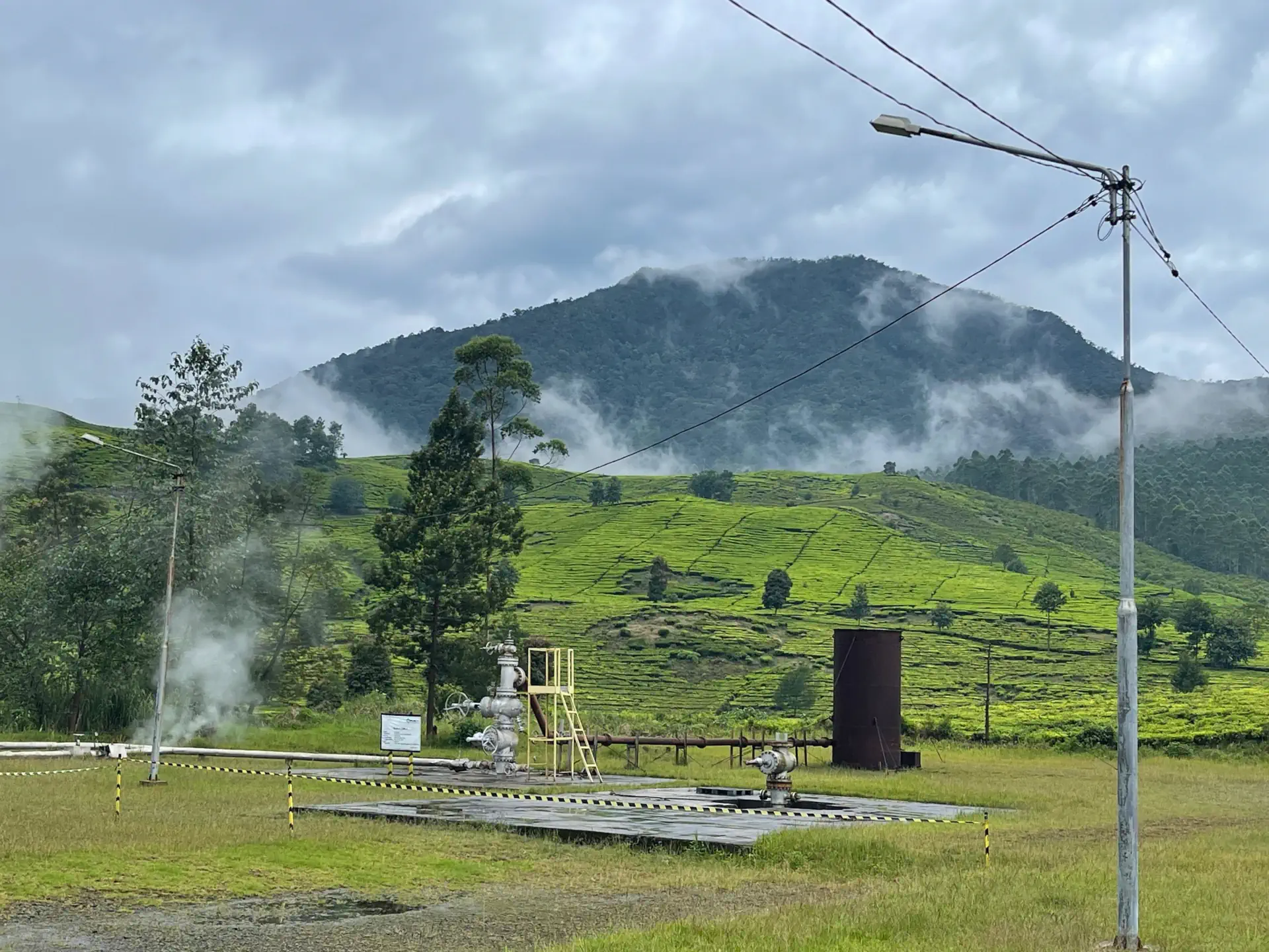 Proyek Penguat Sinyal Ponsel Resmi Bersertifikat di PLTU Kabupaten Bandung 2022